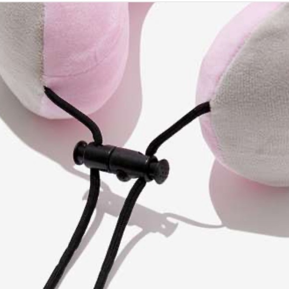 TRAKK WIRELESS MASSAGE TRAVEL PILLOW - Picture 8 of 13